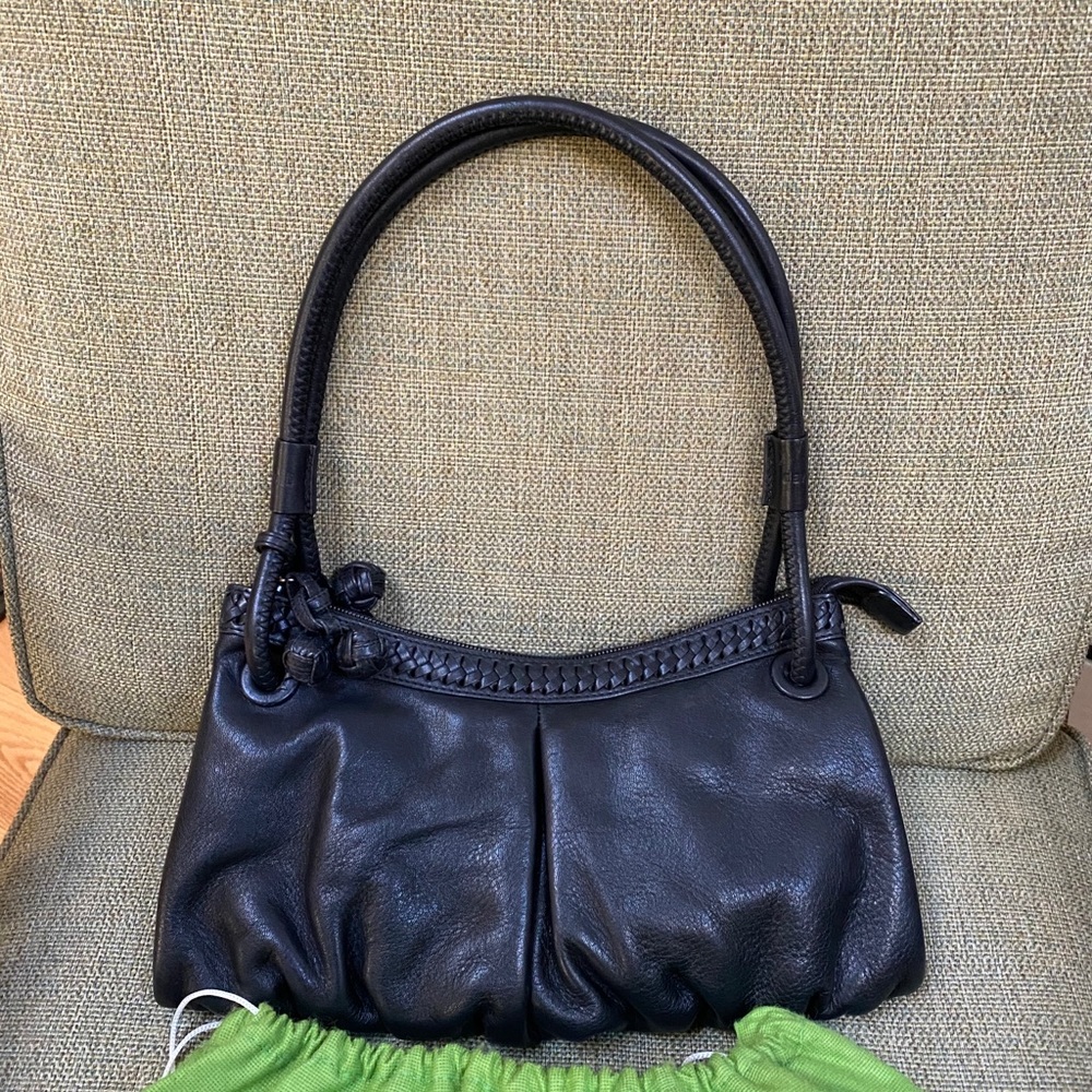 Vintage leather bag!